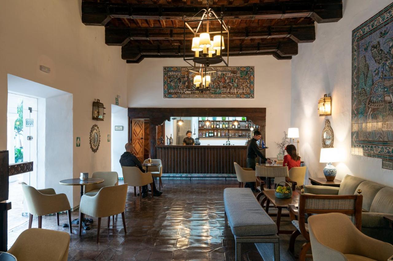 Parador De Guadalupe Guadalupe  Ngoại thất bức ảnh