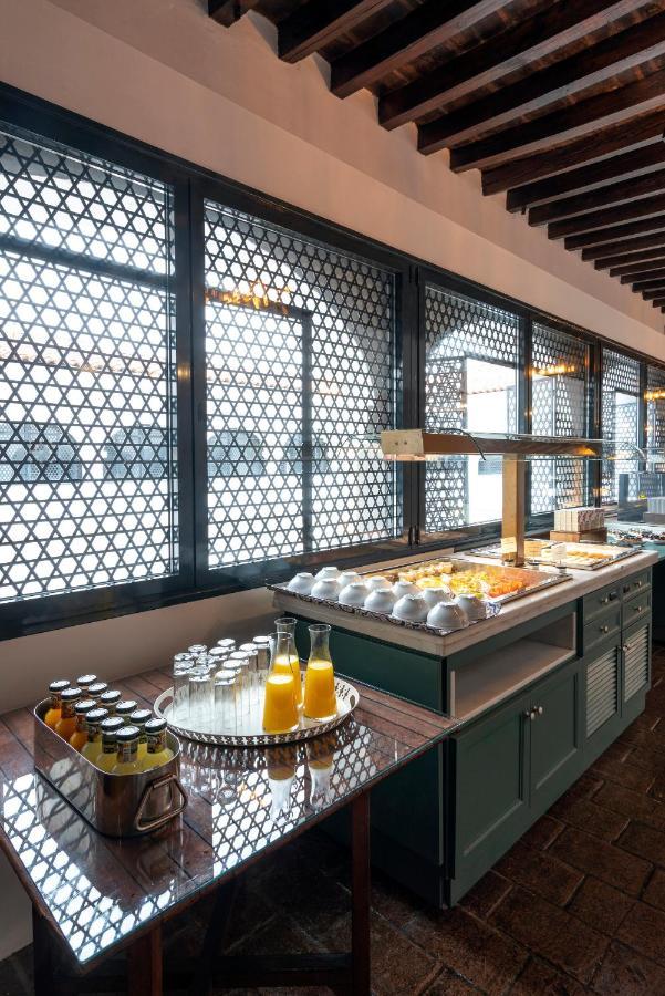 Parador De Guadalupe Guadalupe  Ngoại thất bức ảnh