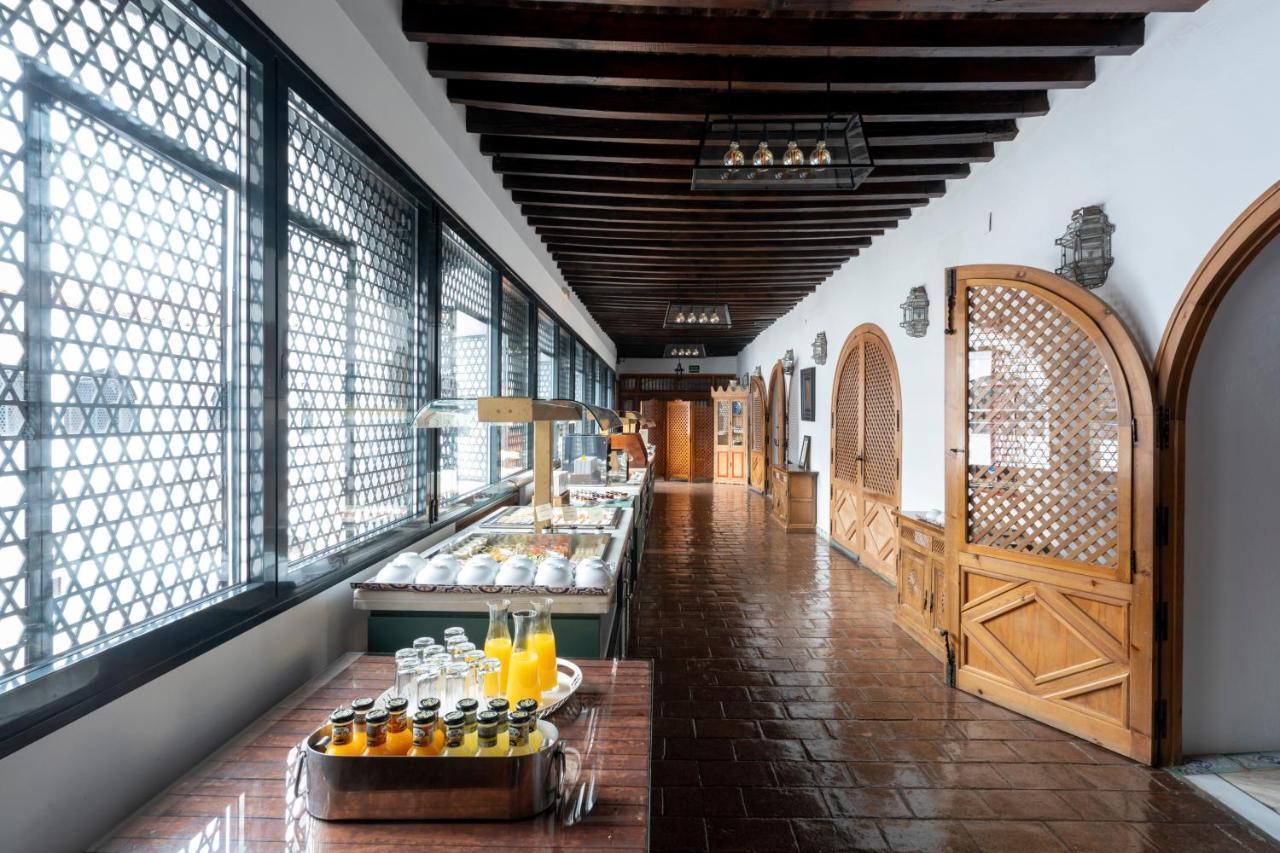 Parador De Guadalupe Guadalupe  Ngoại thất bức ảnh