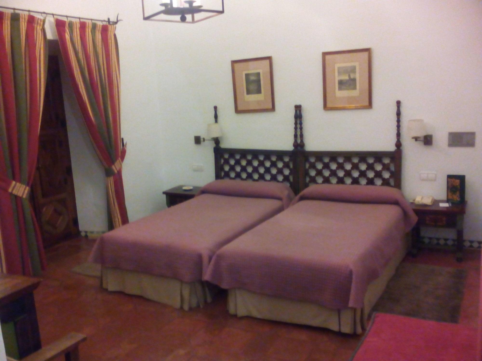 Parador De Guadalupe Guadalupe  Ngoại thất bức ảnh