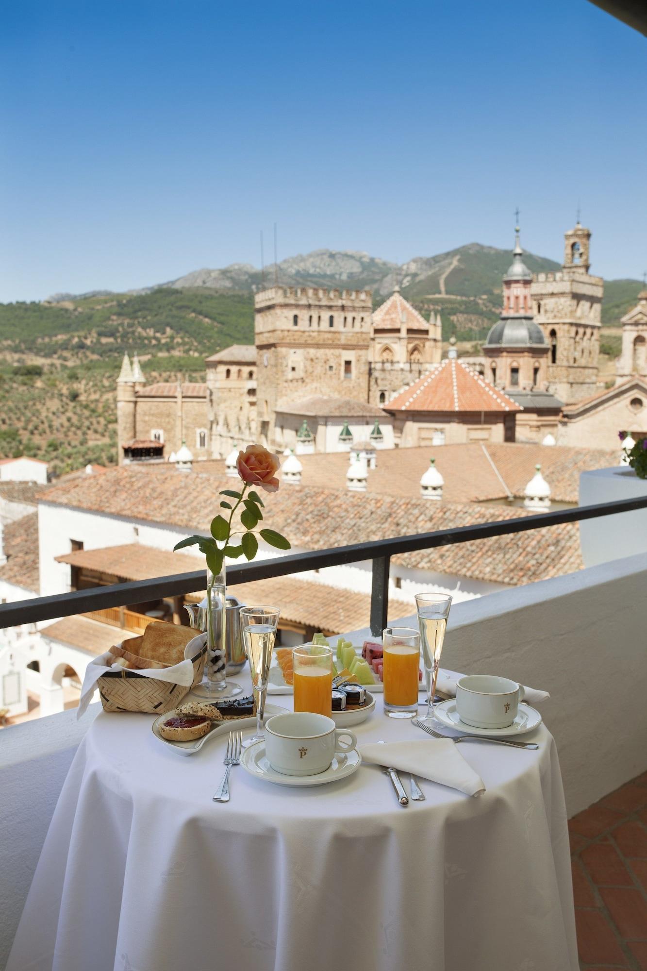 Parador De Guadalupe Guadalupe  Ngoại thất bức ảnh