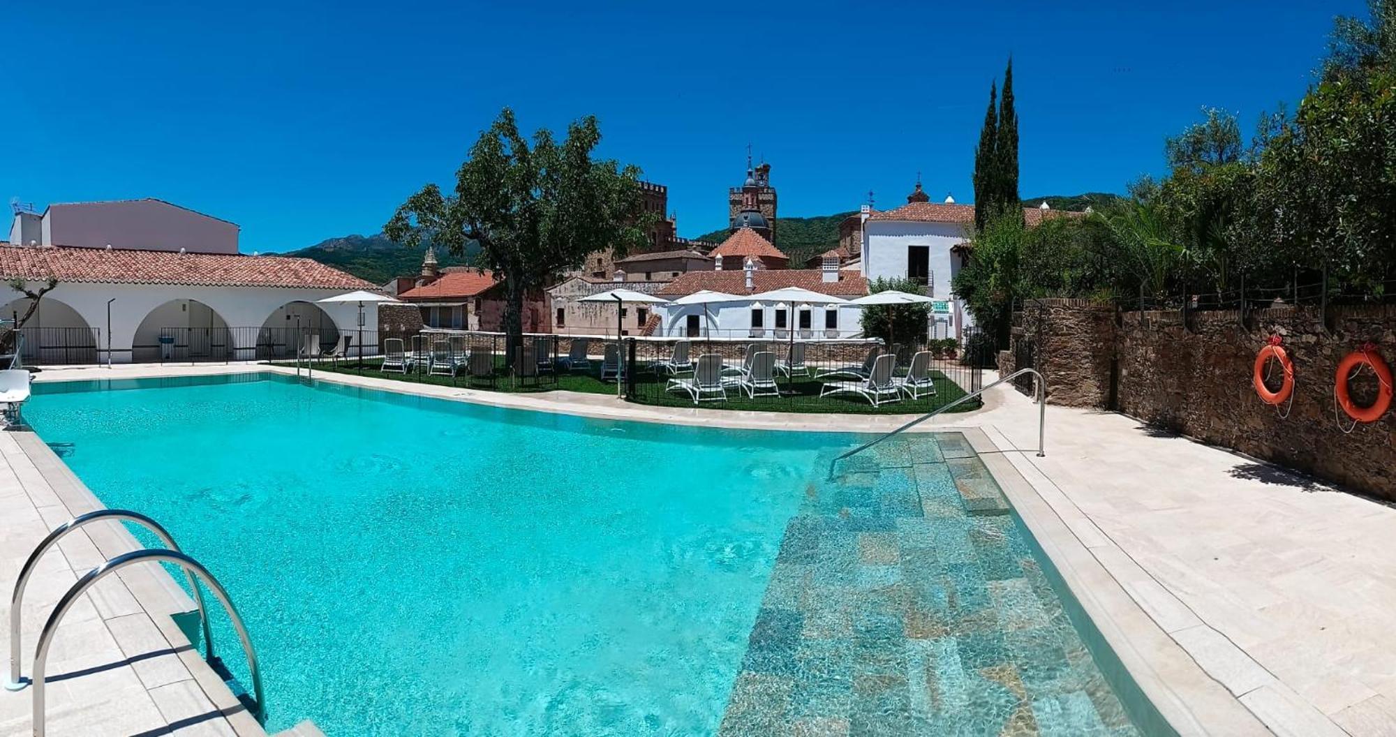 Parador De Guadalupe Guadalupe  Ngoại thất bức ảnh