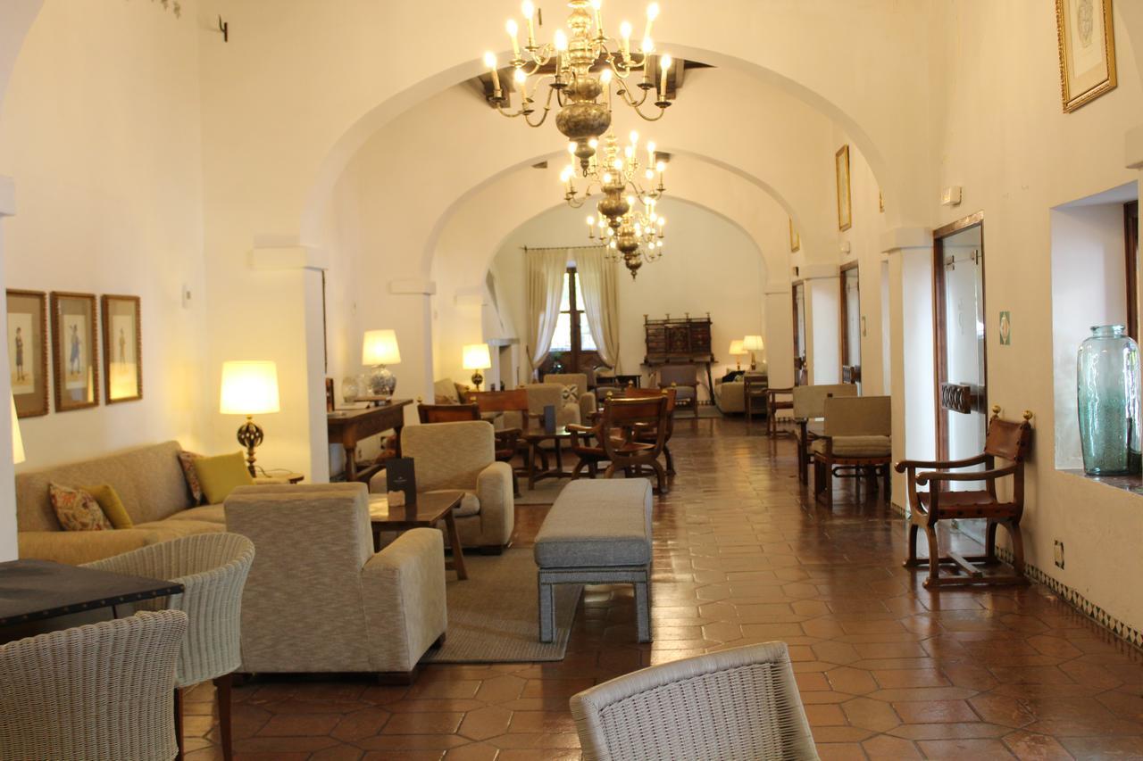 Parador De Guadalupe Guadalupe  Ngoại thất bức ảnh