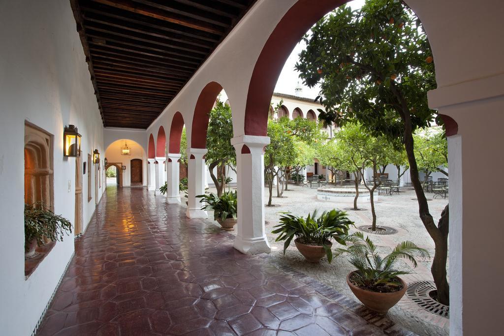 Parador De Guadalupe Guadalupe  Ngoại thất bức ảnh