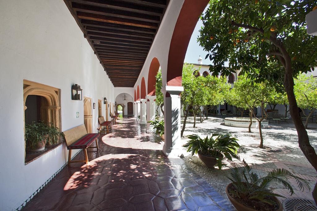 Parador De Guadalupe Guadalupe  Ngoại thất bức ảnh